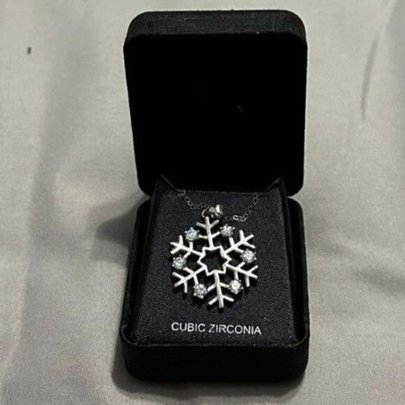 Cubic Zirconia Snowflake Necklace - Picture 1 of 2